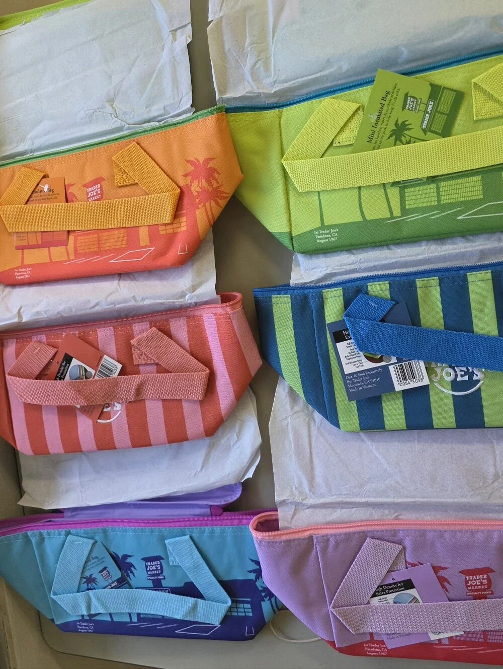 Set of 6 Trader Joe's Mini Insulated Bags - Summer Edition - Picture 2 of 7